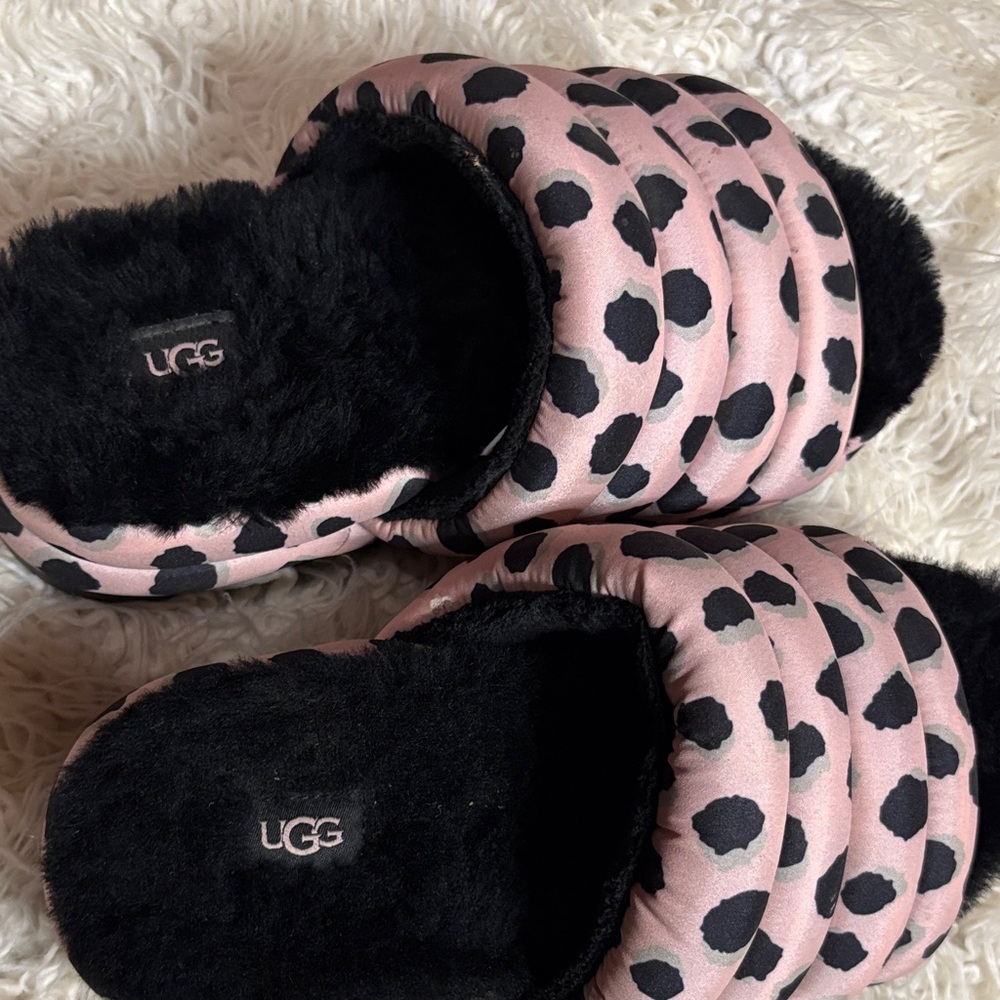 UGG Pink and Black Leopard Quilted Slide Slippers - Picture 3 of 4
